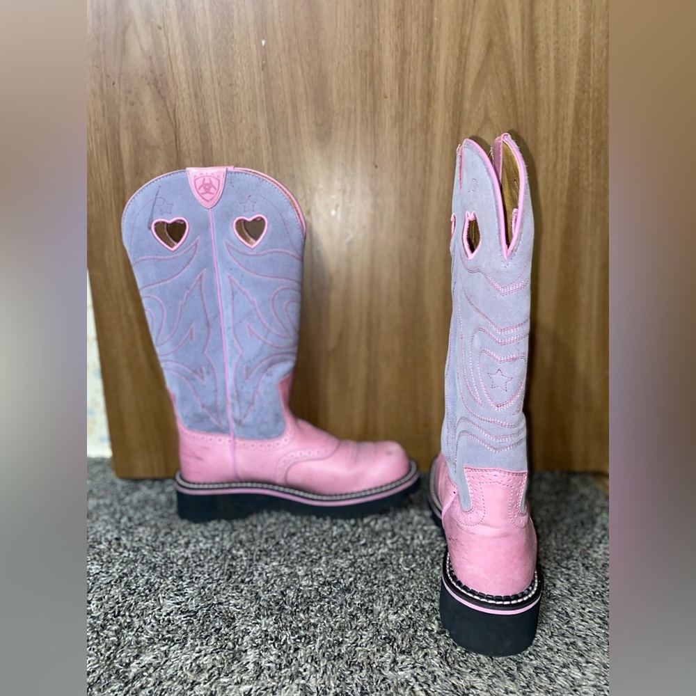 Ariat boots, size 7, pink